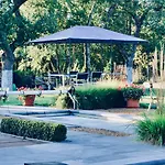 Le Relais Du Moustier
