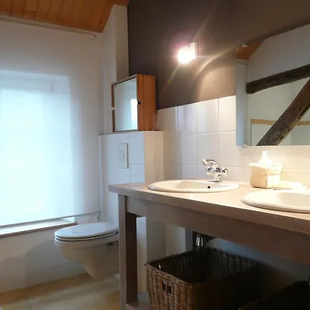 Le Relais Du Moustier Δωμάτια σε οικογενειακή κατοικία *
