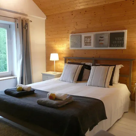 Le Relais Du Moustier Δωμάτια σε οικογενειακή κατοικία