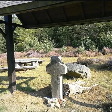 Проживание в семье Le Relais Du Moustier Grune