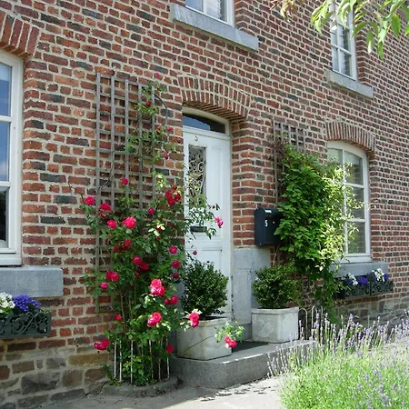 Le Relais Du Moustier Проживание в семье *