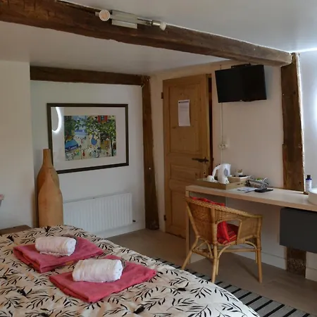 ホームステイ Le Relais Du Moustier Grune