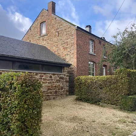 Проживание в семье Le Relais Du Moustier Grune