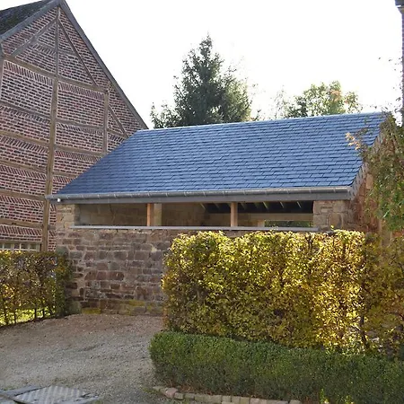 Le Relais Du Moustier Проживание в семье *